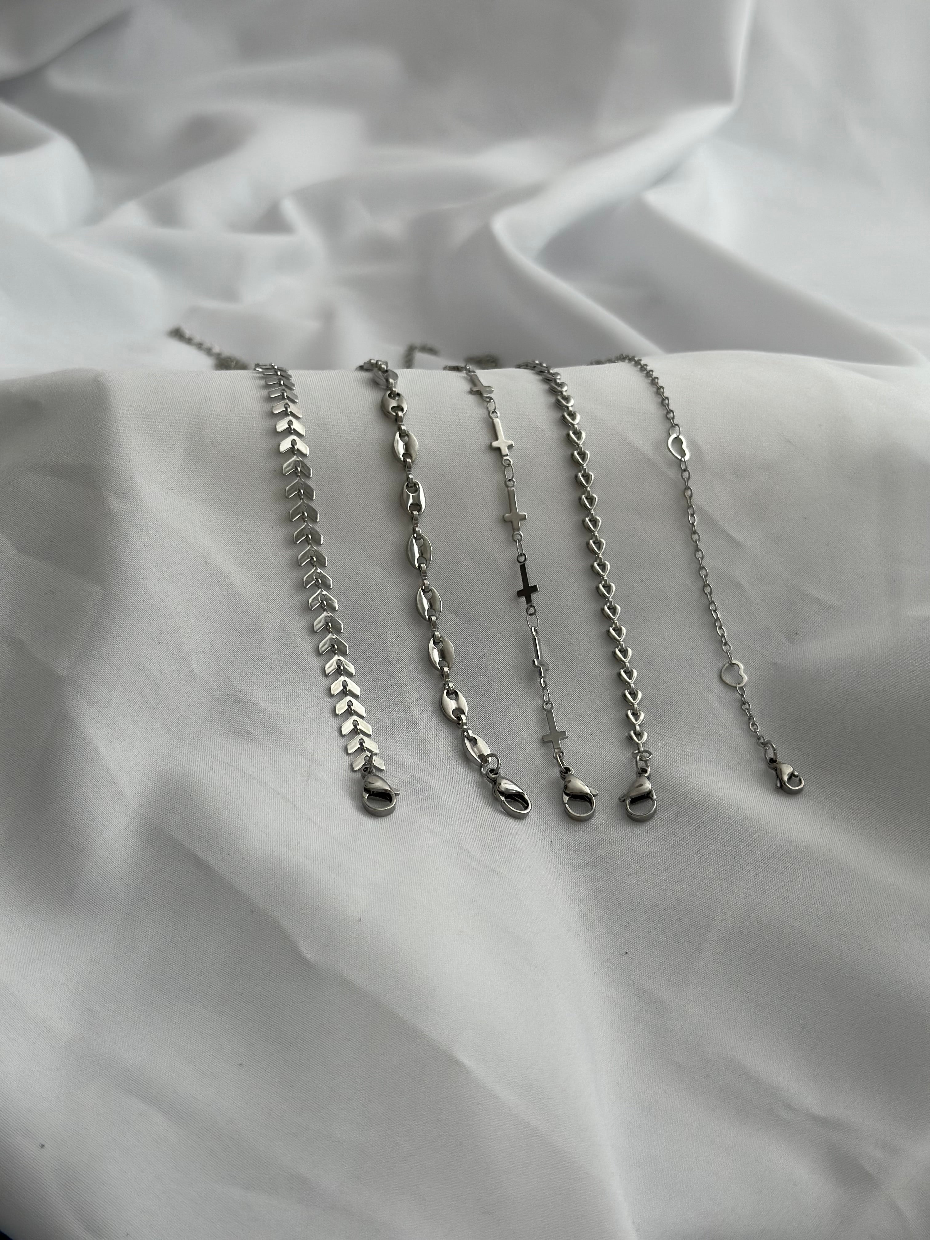 Tobillera de eslabón de Cruz