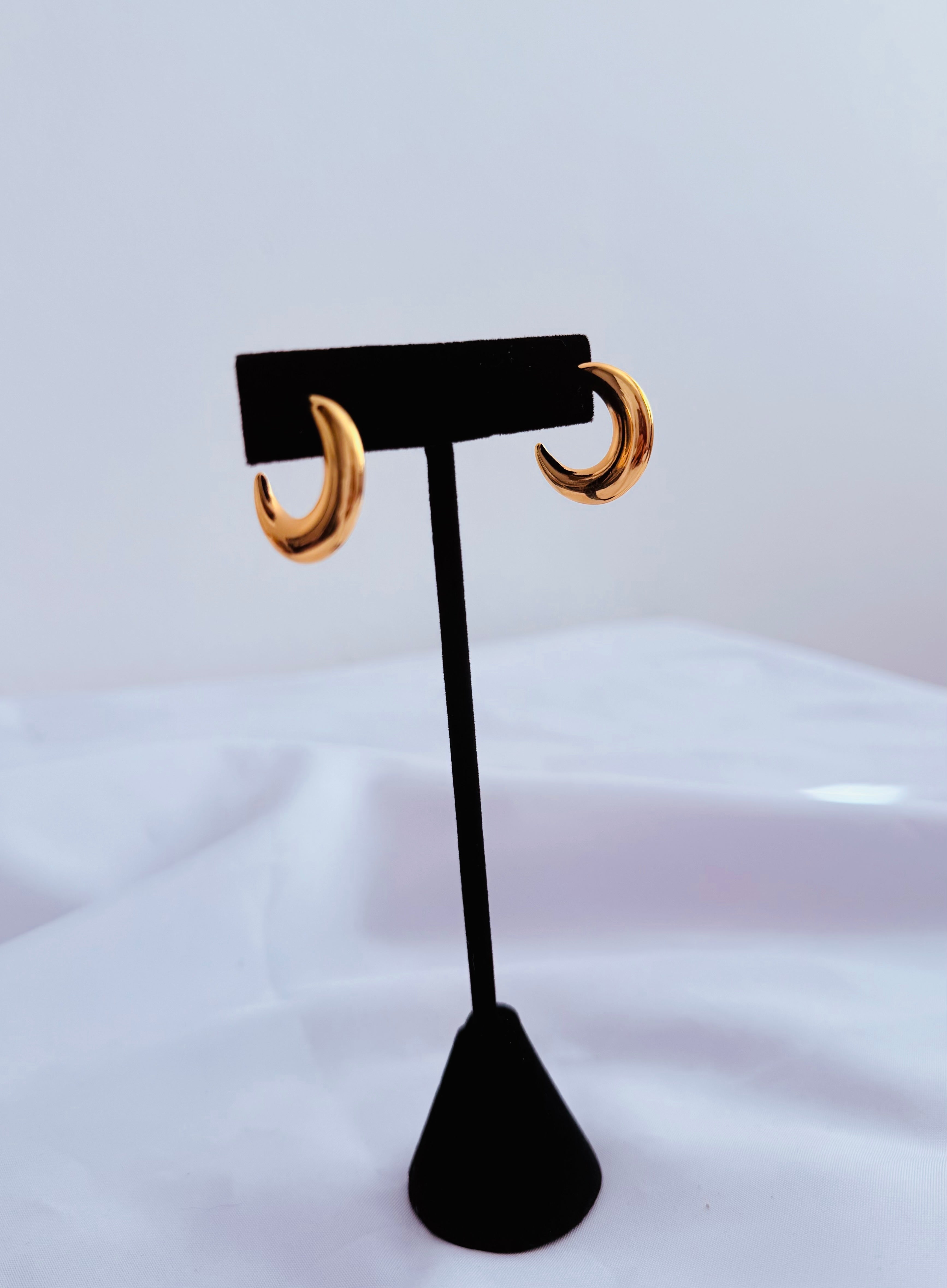 Pantallas de media luna.