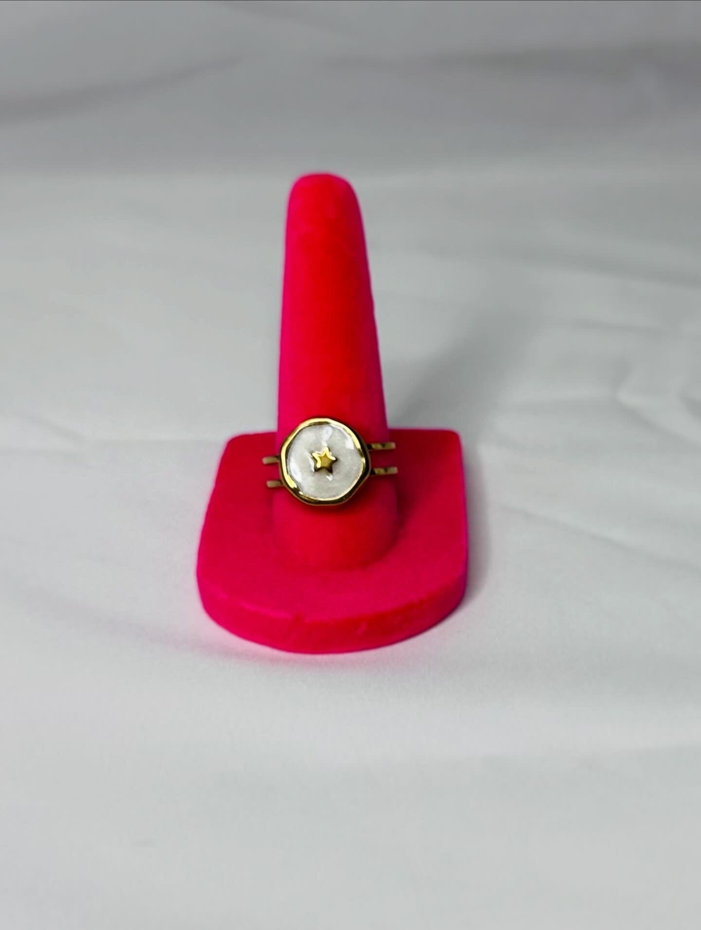 Anillo con Diseño Estrella Nacarada