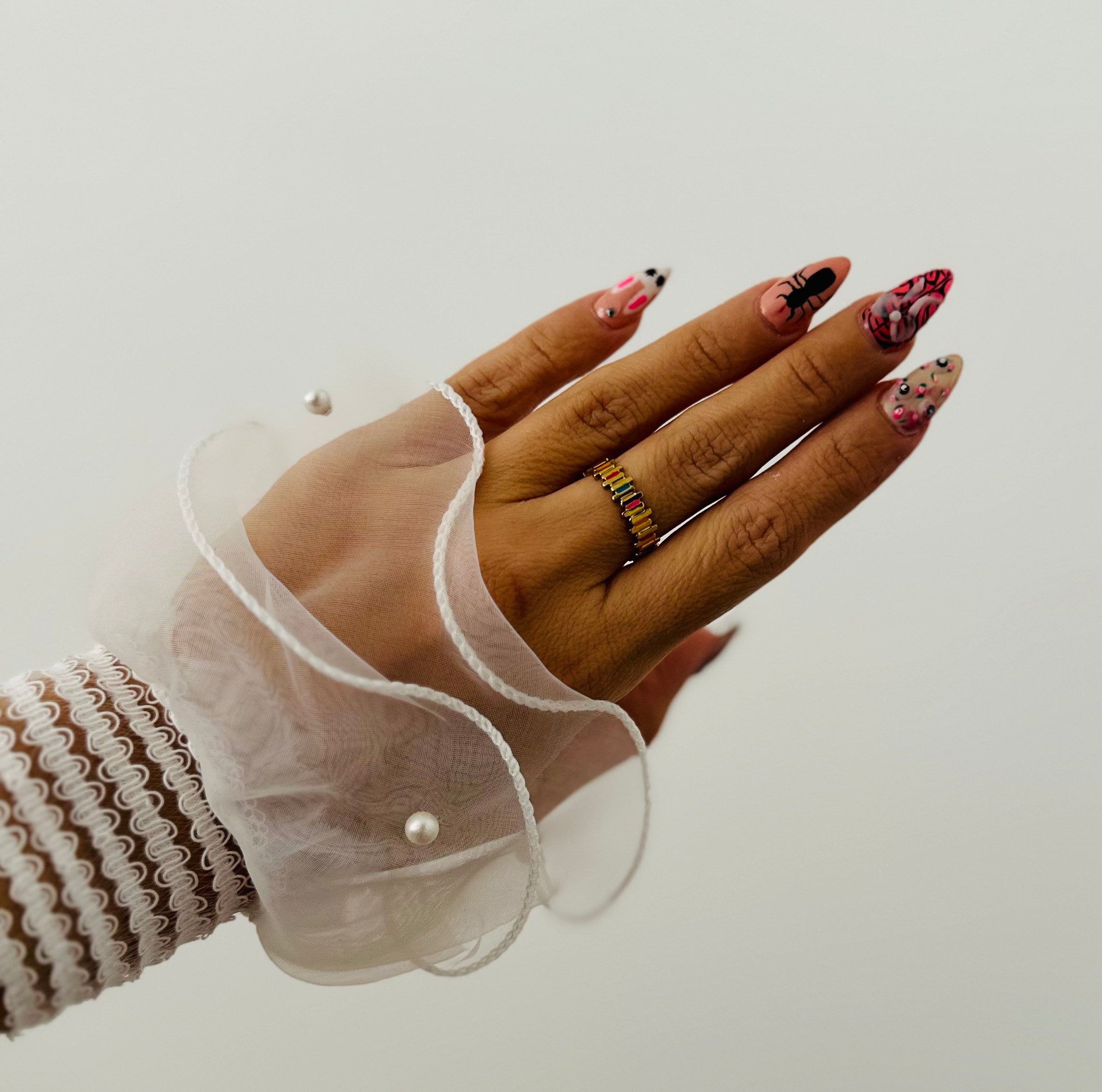 Anillo con Piedras Multicolor