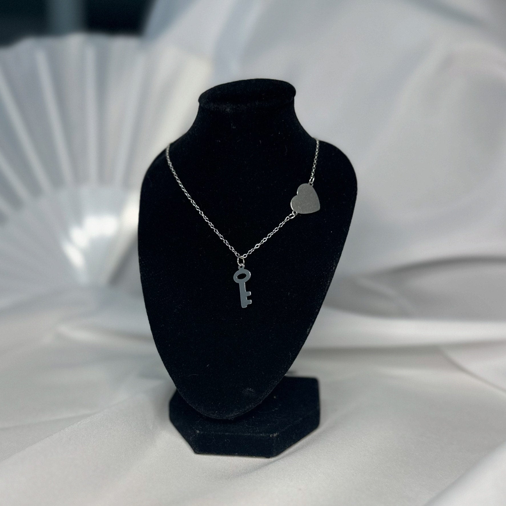 Cadena con Llave y Corazón │ Handmade