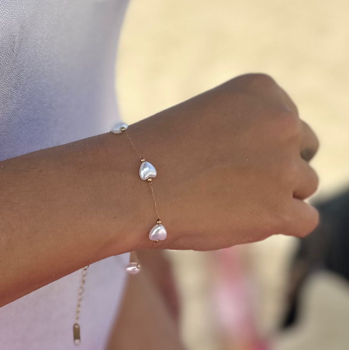 Pulsera de Corazones Blancos